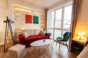 Double-tree apartment by A&M
